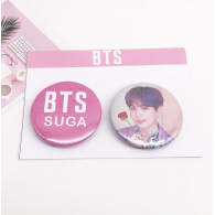 PACK 2 BADGES BTS - SUGA (BTS) - MODEL 2
